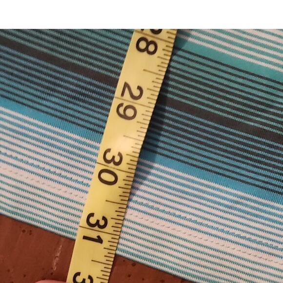 Puma Golf Men's Dry Cell Casual Polo Shirt Size L pit/pit 22" length 31" EUC‎ - Picture 10 of 10